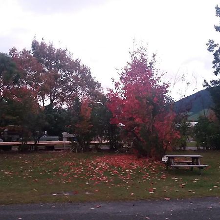 Turangi Holiday Park Eksteriør bilde